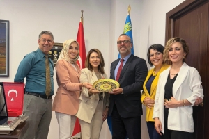 “Anadolu’dan Kazakistan’a Kültür ve Kardeşlik Projesi” kapsamında Kazakistan Almatı Başkonsolosumuz Sn. Evren Müderrisoğlu’nu ziyaret ettik.